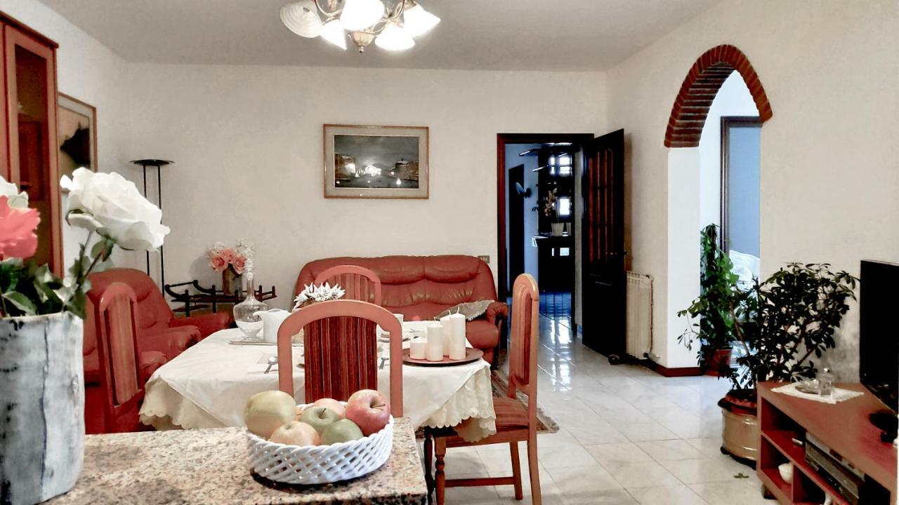 Casa Lory Apartment Местре Екстериор снимка